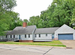 6211 Pfafflin Lake Blvd, Newburgh, IN 47630
