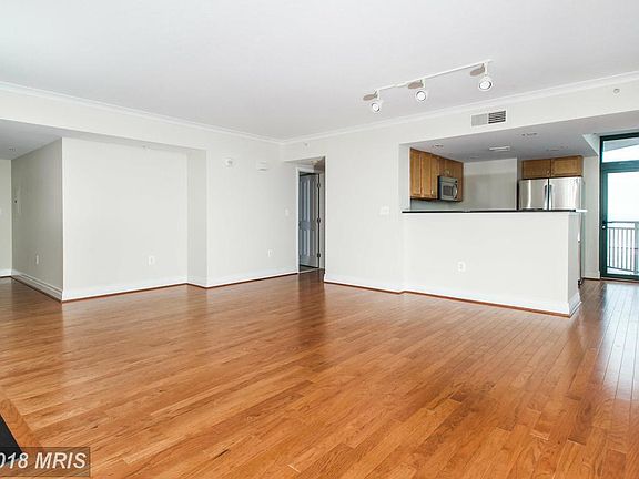 3rd image of 414 Water St Unit 2712
