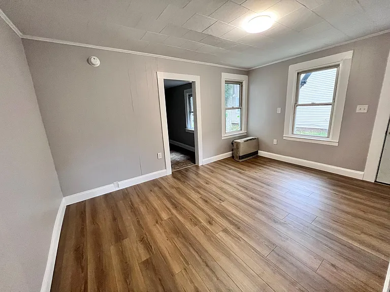 5 Washington St #2 — Photo 2