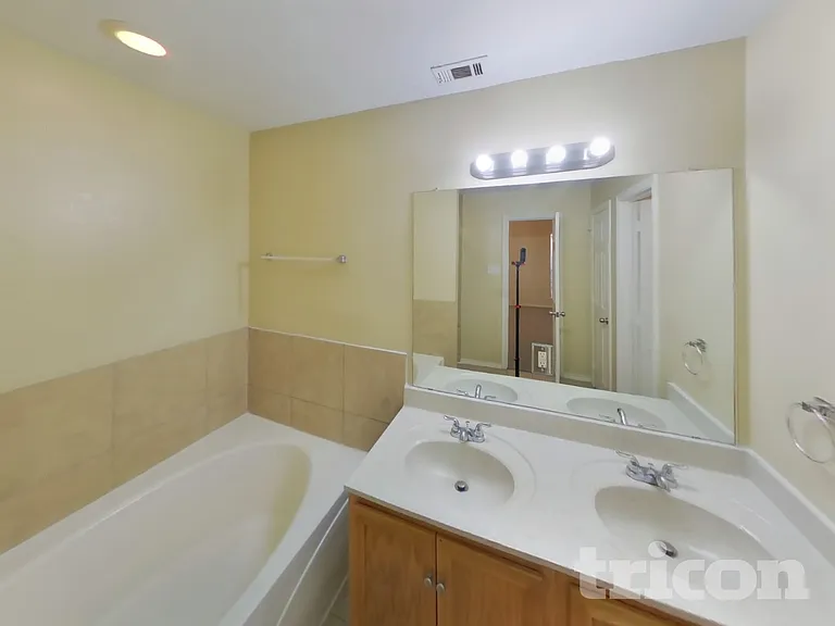 2616 Spring Rain Dr — Photo 10