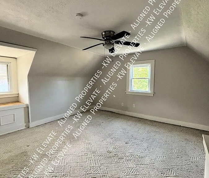 1491 Beardsley St — Photo 18
