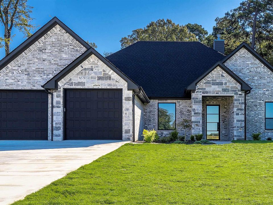 1st image of 303 Saddle Brook Cir