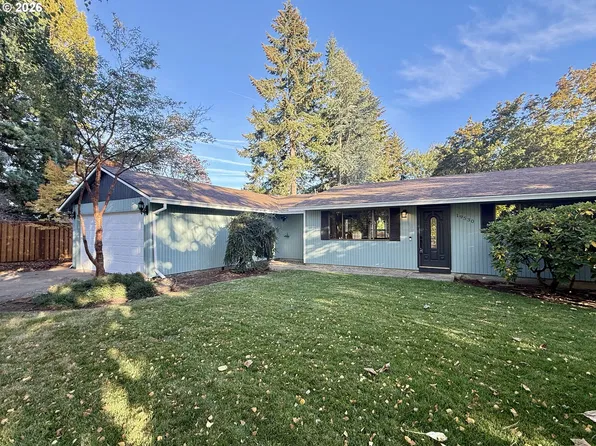 19530 Central Point Rd, Oregon City, OR 97045