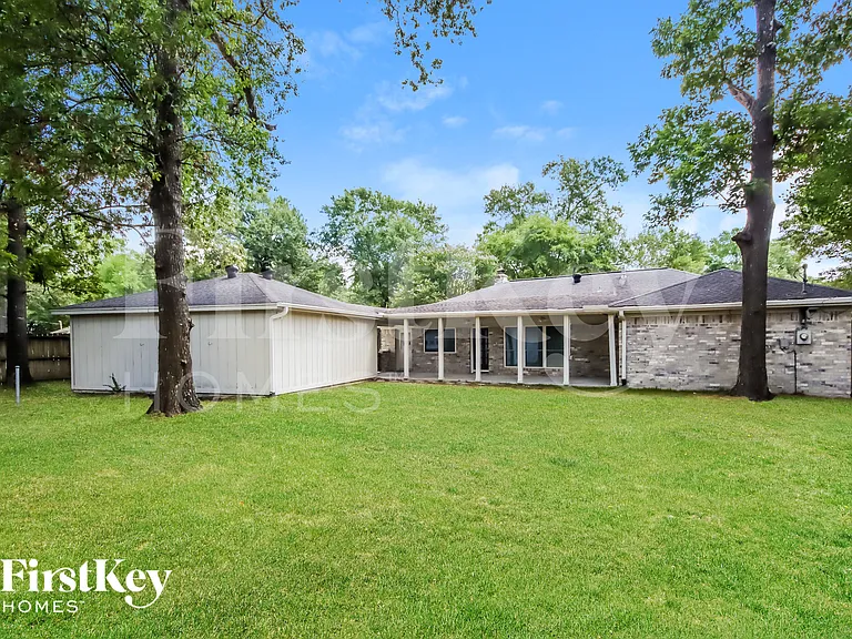 26715 Westwood Dr — Photo 15