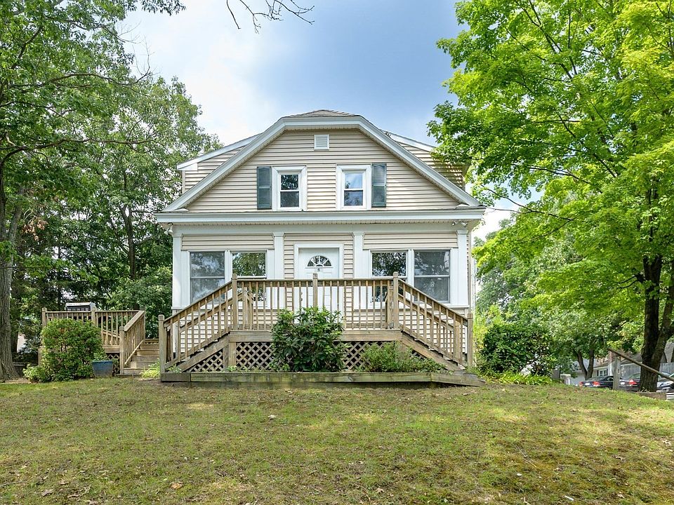 1st image of 180 Lake Dr