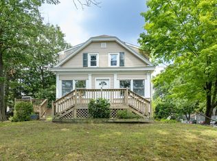 180 Lake Dr, Springfield, MA 01151