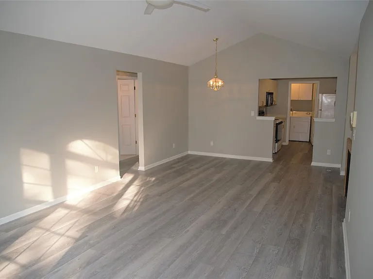 5400 Pine Aires Dr — Photo 5