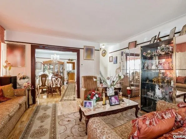 840 E 40th Street, Brooklyn, NY 11203