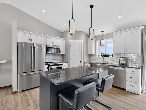 2nd image of 4621 Alan Ln NW