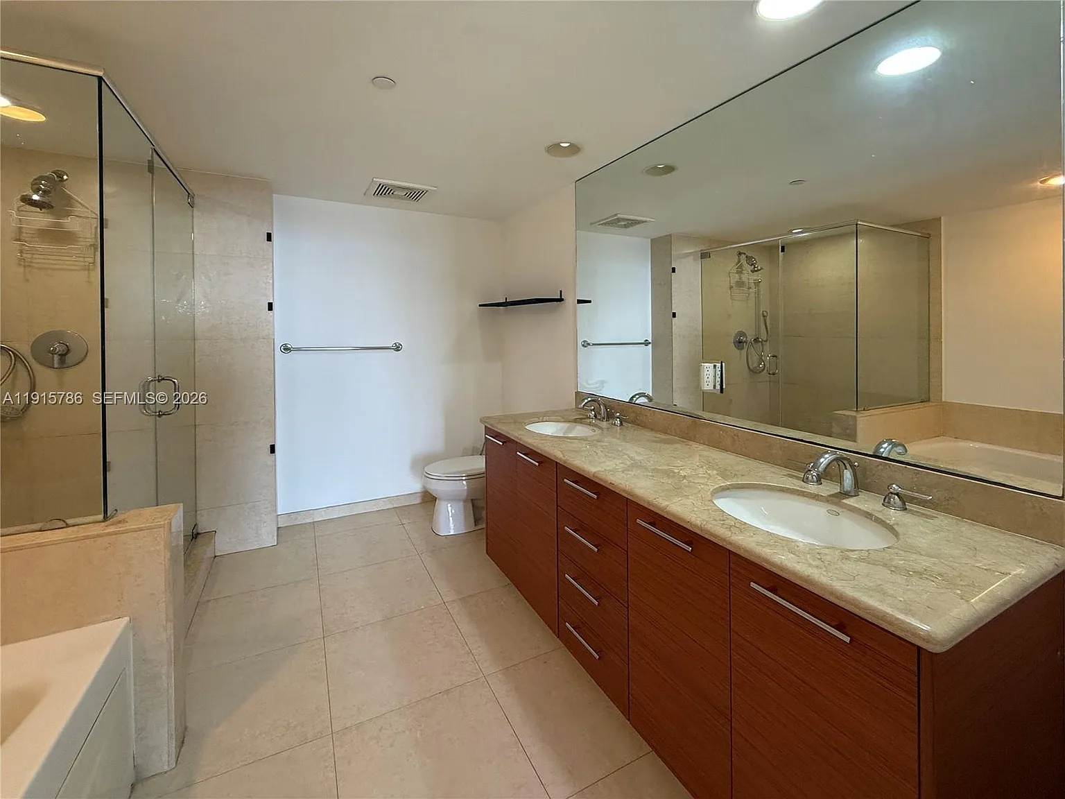 2 bed, 1256 sqft, $4,000 — Photo 2