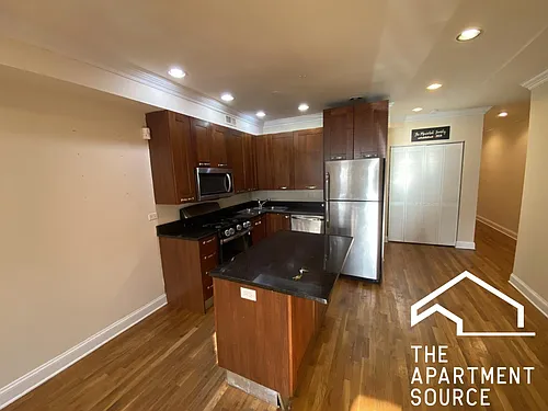 6935 N Oakley Ave Photo 1 6935 N Oakley Ave Photo 1