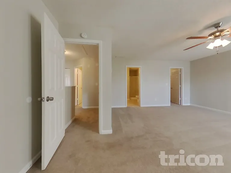 1104 Saint Phillips Ct — Photo 8