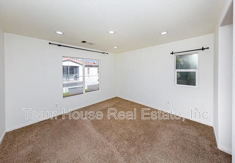 28440 Mirabelle Ln — Photo 16