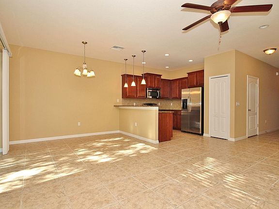 5th image of 10225 Villa Palazzo Ct