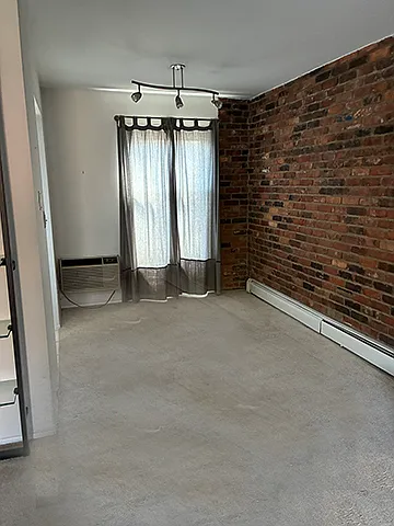 1 bed, 800 sqft, $1,600 — Photo 3