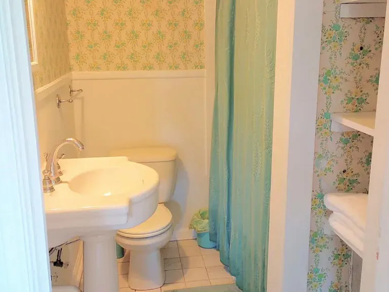 105 Elm St — Photo 53
