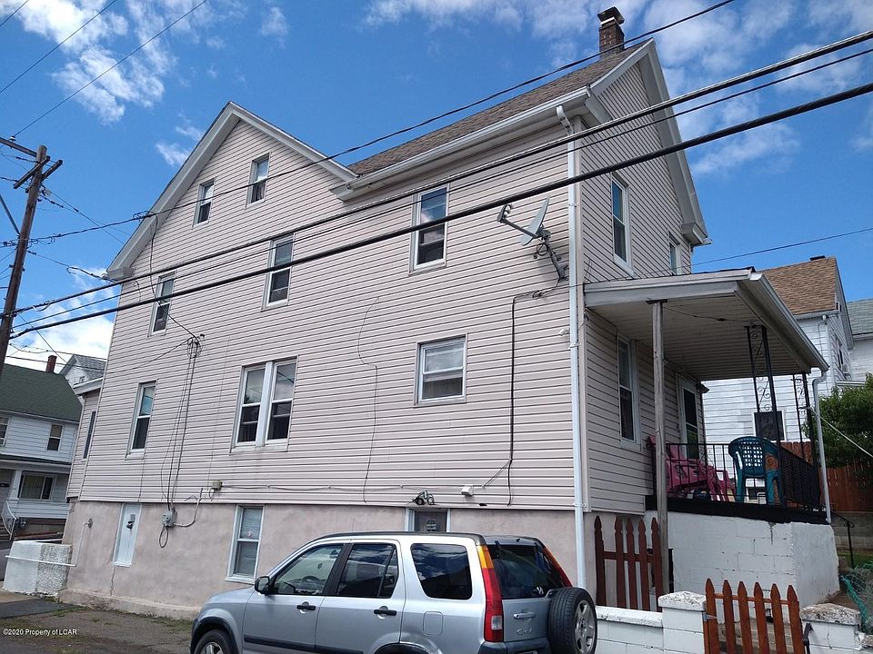 2nd image of 641 Garfield St
