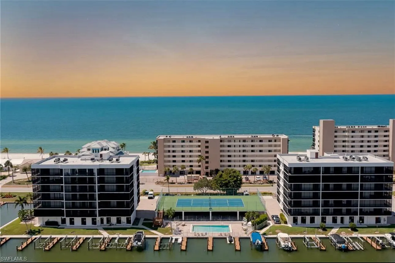 10482 Gulf Shore Dr — Photo 1