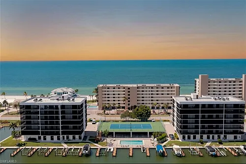 10482 Gulf Shore Dr Photo 1