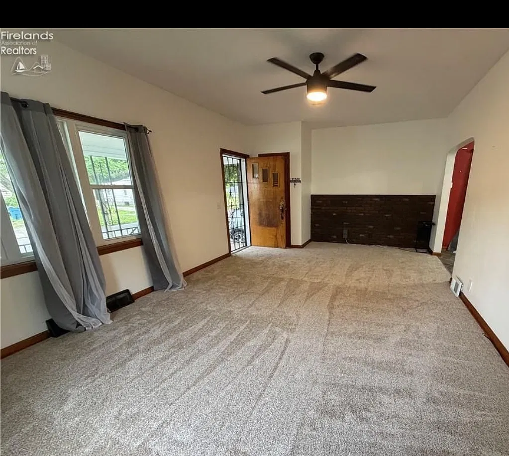 2 bed, 1012 sqft, $1,550 — Photo 4