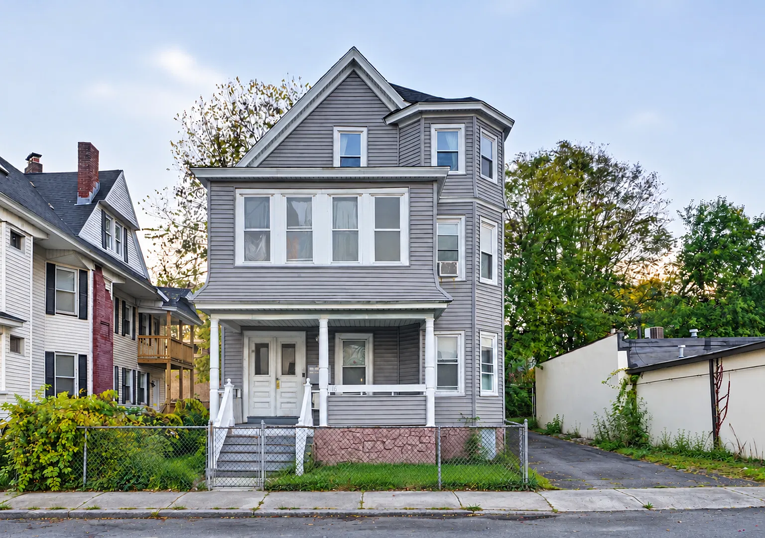 15 Rutledge Ave — Photo 1