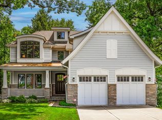 1907 Curtiss St, Downers Grove, IL 60515