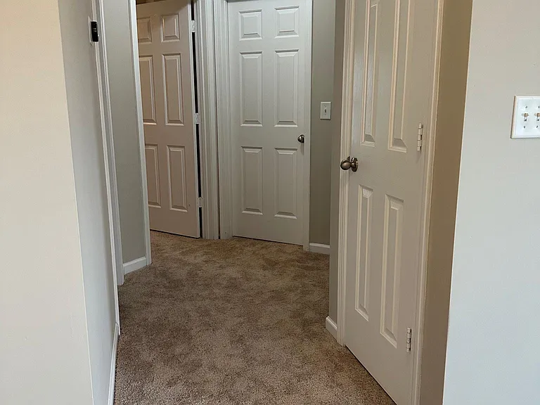 219 Northlands Dr — Photo 24