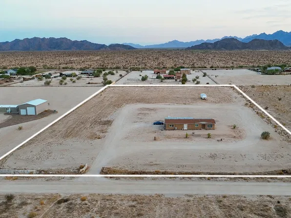 27517 County Road 13 St #3/4, Wellton, AZ 85356
