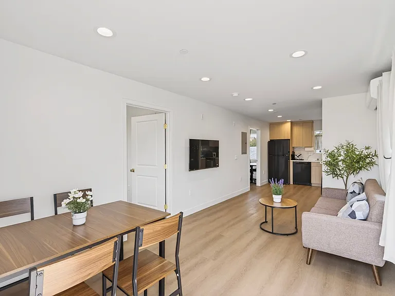1836 S 4th St #D — Photo 4