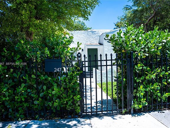3rd image of 247 NW 58th St