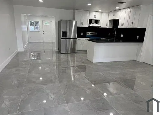 4 bed, 1748 sqft, $5,000 — Photo 3