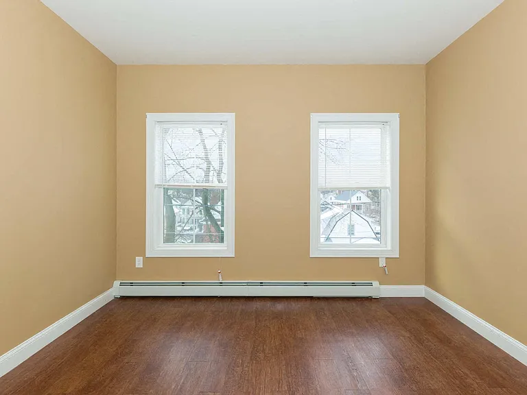 Baxter Knolls Apartment — Photo 12