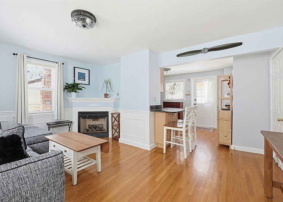 1st image of 2 Tremont Pl #2