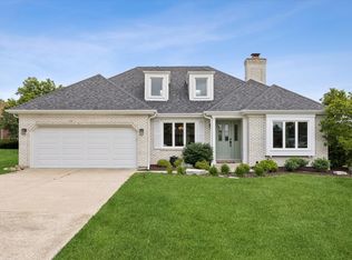 8300 Chelsea Ln, Willow Springs, IL 60480