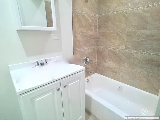 Rented by Sovereign Associates | media 34