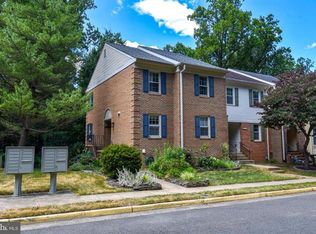 5920 Langton Dr, Alexandria, VA 22310