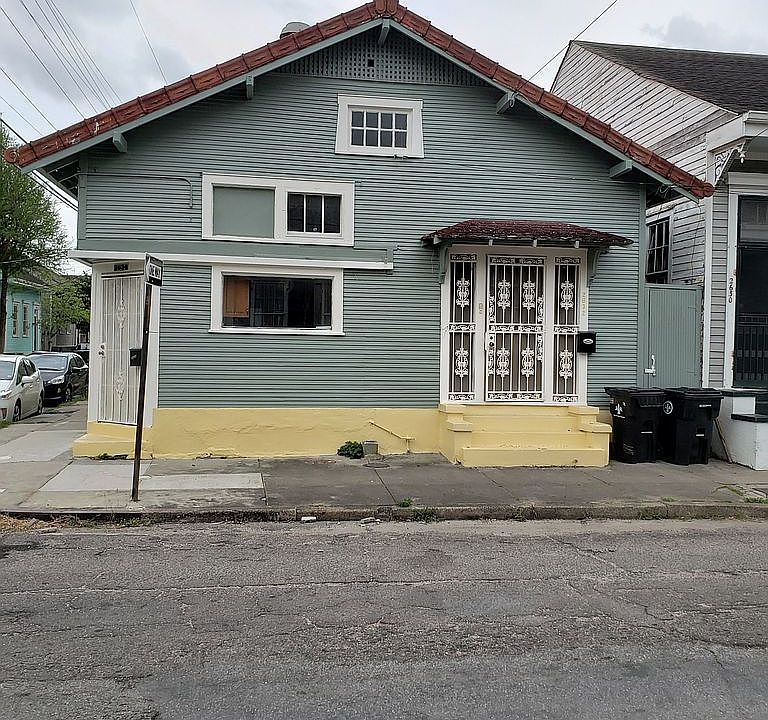 1st image of 2634 Dauphine St