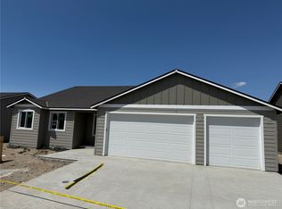 2377 Noah St SE, East Wenatchee, WA 98802