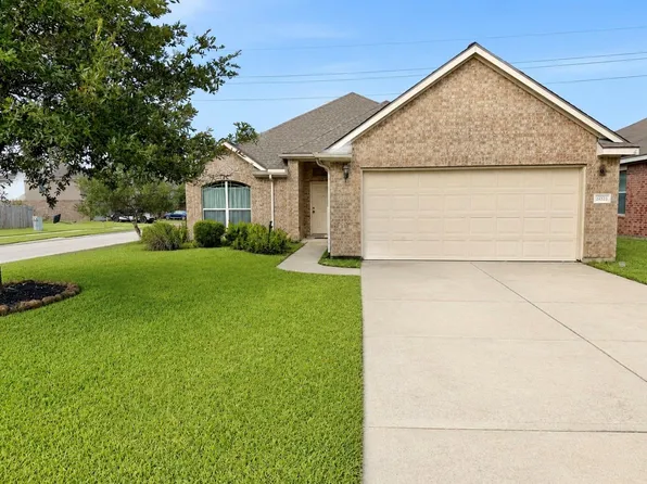24823 Sandusky Dr, Tomball, TX 77375