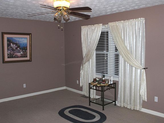 5th image of 108 Harvest Moon Ct