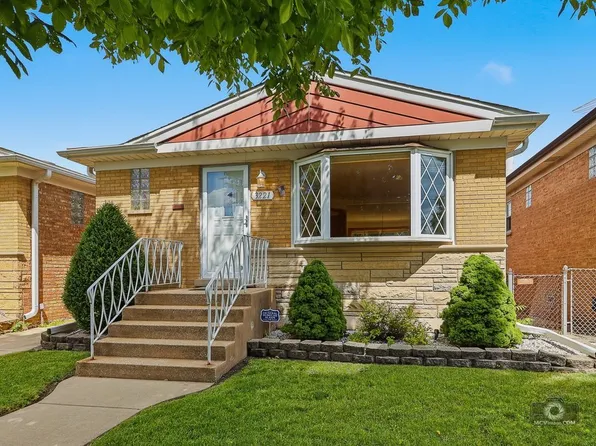 3221 N Pioneer Ave, Chicago, IL 60634