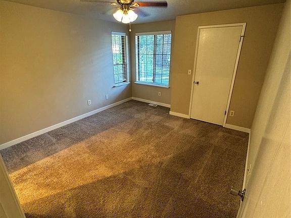 3rd image of 595 Malibu Drive SE