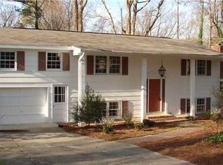 5305 Inglewood Ln, Raleigh, NC 27609