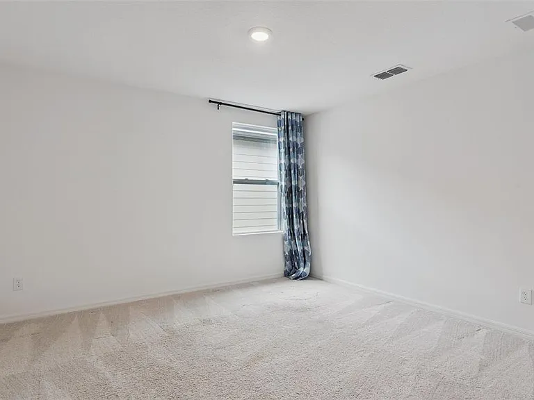 756 Steerview St — Photo 23