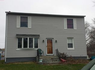 16 Dancer Dr, Hamilton, NJ 08610