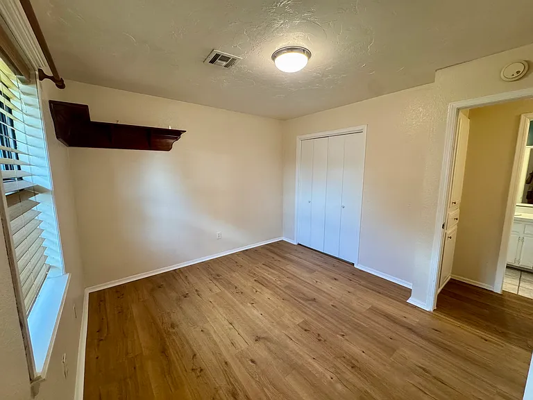 1500 Vulcan Cir — Photo 6