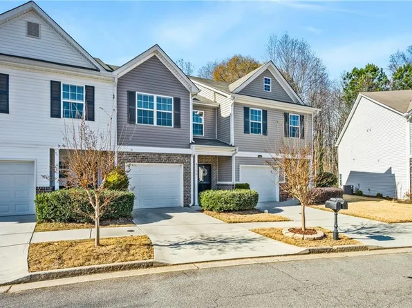 4765 Beacon Ridge Ln, Flowery Branch, GA 30542