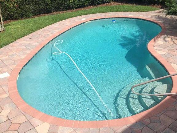 4th image of 8615 La Losa Dr W