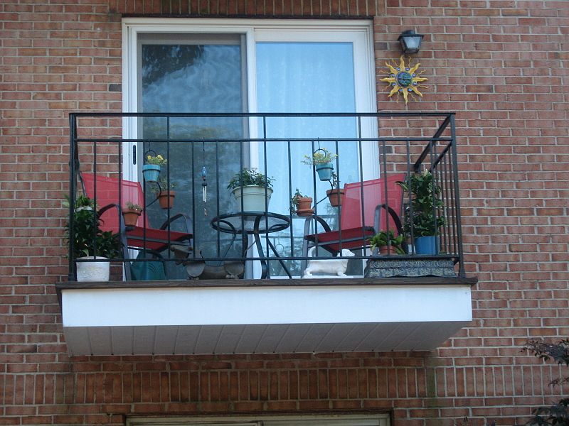 2nd image of 34 John St APT 2B