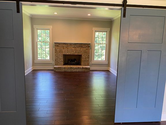 5th image of 10423 Eagles View Dr